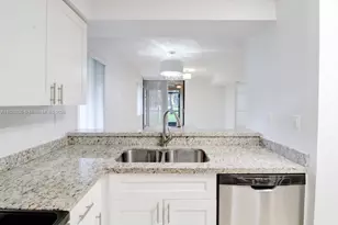 15495 N Miami Lakeway N, Miami Lakes, FL 33014 - Photo 12