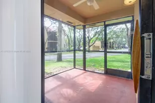 15495 N Miami Lakeway N, Miami Lakes, FL 33014 - Photo 16