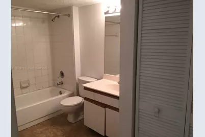 4055 W McNab Rd #H112, Pompano Beach, FL 33069 - Photo 8