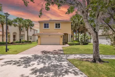 15631 SW 53rd St, Miramar, FL 33027 - Photo 2