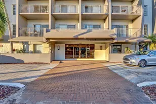 1595 NE 135th St, North Miami, FL 33161 - Photo 4