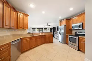 2916 Hidden Harbour Ct, Dania Beach, FL 33312 - Photo 10