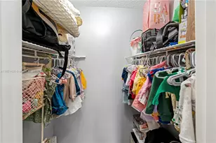 894 NE Sandalwood Pl, Jensen Beach, FL 34957 - Photo 10