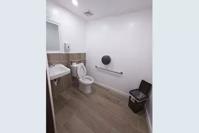 7269 NW 36th St, Miami, FL 33166 - Photo 26