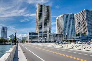 555 NE 15th St, Miami, FL 33132 - Photo 8