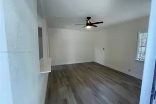 126 NE 19th Ave, Pompano Beach, FL 33060 - Photo 2