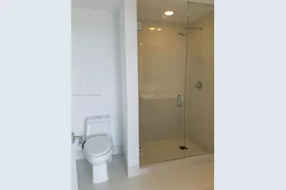 121 NE 34th St #1410, Miami, FL 33137 - Photo 16