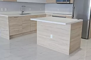 16385 Biscayne Blvd, North Miami Beach, FL 33160 - Photo 2