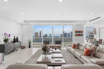 6000 Island Blvd #PH7, Aventura, FL 33160 - Photo 2