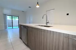 8045 NW 104th Ave, Doral, FL 33178 - Photo 26