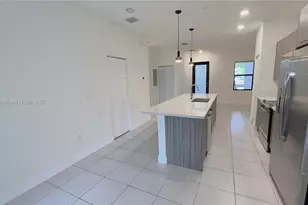 8045 NW 104th Ave, Doral, FL 33178 - Photo 22