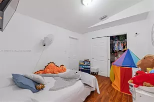 230 W 47th St, Hialeah, FL 33012 - Photo 32