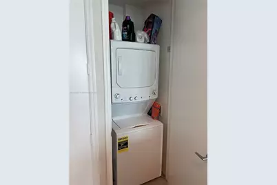 55 SE 6th St #4307, Miami, FL 33131 - Photo 8