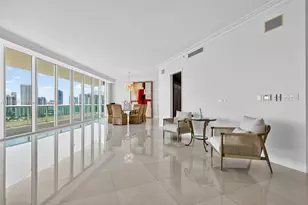 20155 NE 38th Ct, Aventura, FL 33180 - Photo 10