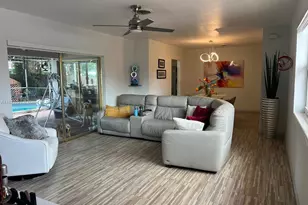 7110 SW 11th St, Pembroke Pines, FL 33023 - Photo 4