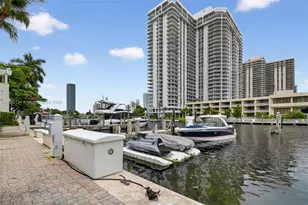 19925 NE 39th Pl, Aventura, FL 33180 - Photo 62