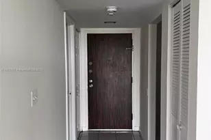 498 NW 165th St Rd, Miami, FL 33169 - Photo 4