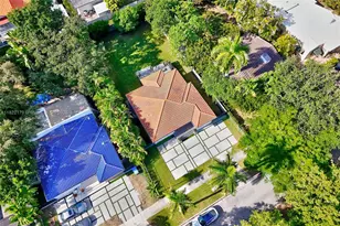 130 SW 25th Rd, Miami, FL 33129 - Photo 38