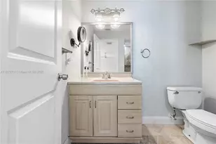 8239 NW 8th St, Plantation, FL 33324 - Photo 22