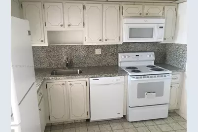 2200 E Hallandale Beach Blvd #708, Hallandale Beach, FL 33009 - Photo 4