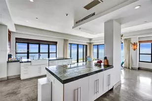 780 NE 69th St, Miami, FL 33138 - Photo 10