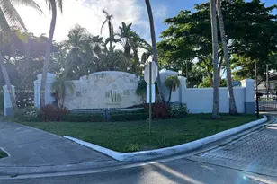 9645 NW 1st Ct, Pembroke Pines, FL 33024 - Photo 2