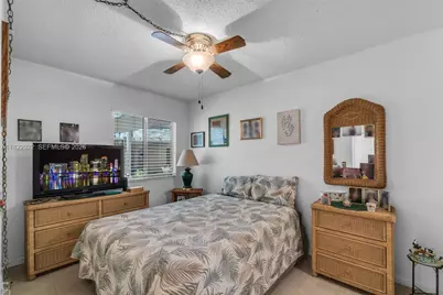 17000 NW 67th Ave #126, Hialeah, FL 33015 - Photo 10