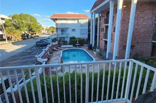 2424 NE 9th St, Fort Lauderdale, FL 33304 - Photo 18