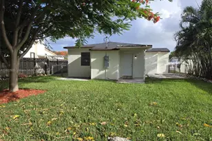 257 E 38th St, Hialeah, FL 33013 - Photo 8