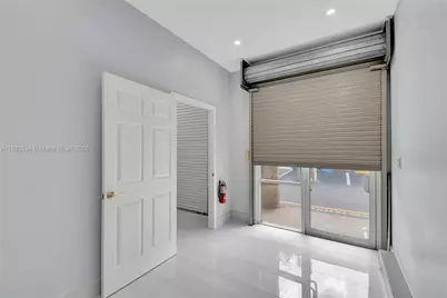 20129 NE 16th Pl #20129, Miami, FL 33179 - Photo 30