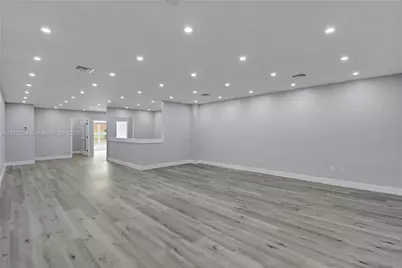 20129 NE 16th Pl #20129, Miami, FL 33179 - Photo 12