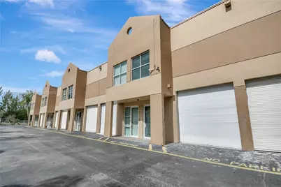 20129 NE 16th Pl #20129, Miami, FL 33179 - Photo 4