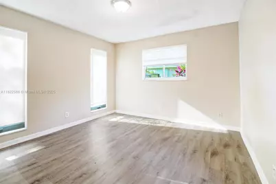 1531 SW 67th Ter, Plantation, FL 33317 - Photo 14