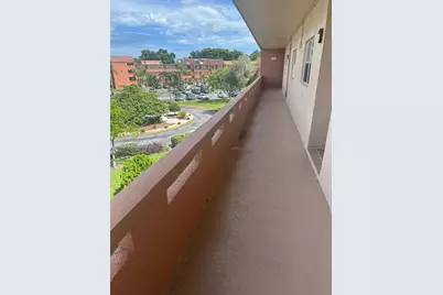 8834 W McNab Rd #302, Tamarac, FL 33321 - Photo 4