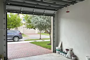 3278 W 97th Terrace, Hialeah, FL 33018 - Photo 62