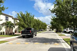 3278 W 97th Terrace, Hialeah, FL 33018 - Photo 98