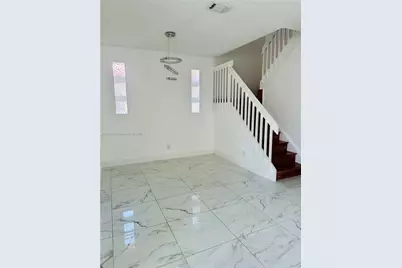 18961 NW 22nd St, Pembroke Pines, FL 33029 - Photo 8
