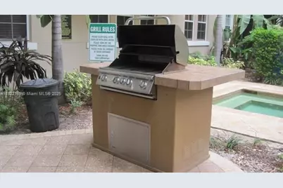 533 NE 3rd Ave #410, Fort Lauderdale, FL 33301 - Photo 10
