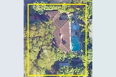 4187 S Le Jeune Rd, Miami, FL 33133 - Photo 2