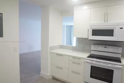 2851 NE 183rd St #1812E, Aventura, FL 33160 - Photo 8