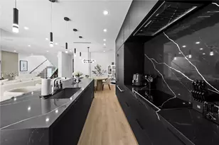 550 NW 42nd St, Miami, FL 33127 - Photo 10