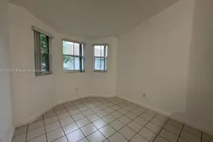 1661 SE 29th Ct, Homestead, FL 33035 - Photo 8