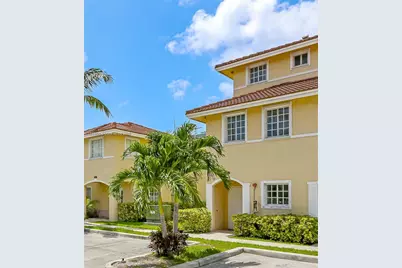 2054 NE 167th St #3-122, North Miami Beach, FL 33162 - Photo 1