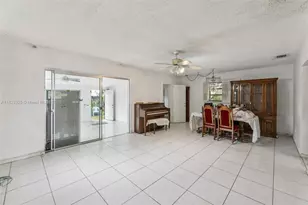 770 NW 184th Dr, Miami Gardens, FL 33169 - Photo 6