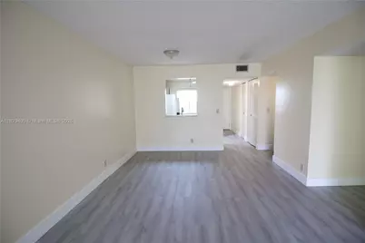 7730 NW 50th St #507, Lauderhill, FL 33351 - Photo 2