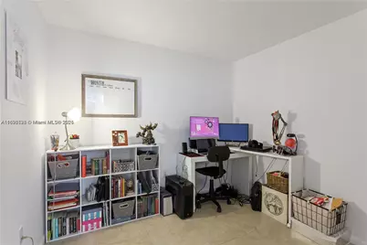 253 NE 2nd St #1108, Miami, FL 33132 - Photo 6
