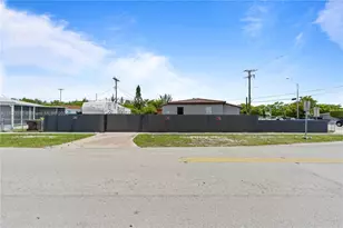 6474 Palm Ave, Hialeah, FL 33012 - Photo 10