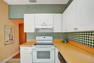 6653 Stratford Dr, Parkland, FL 33067 - Photo 22