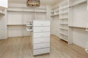 3802 NE 207th St, Aventura, FL 33180 - Photo 18