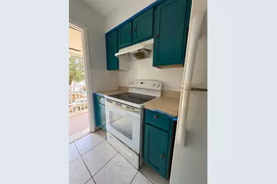 1816 McKinley St #12, Hollywood, FL 33020 - Photo 8